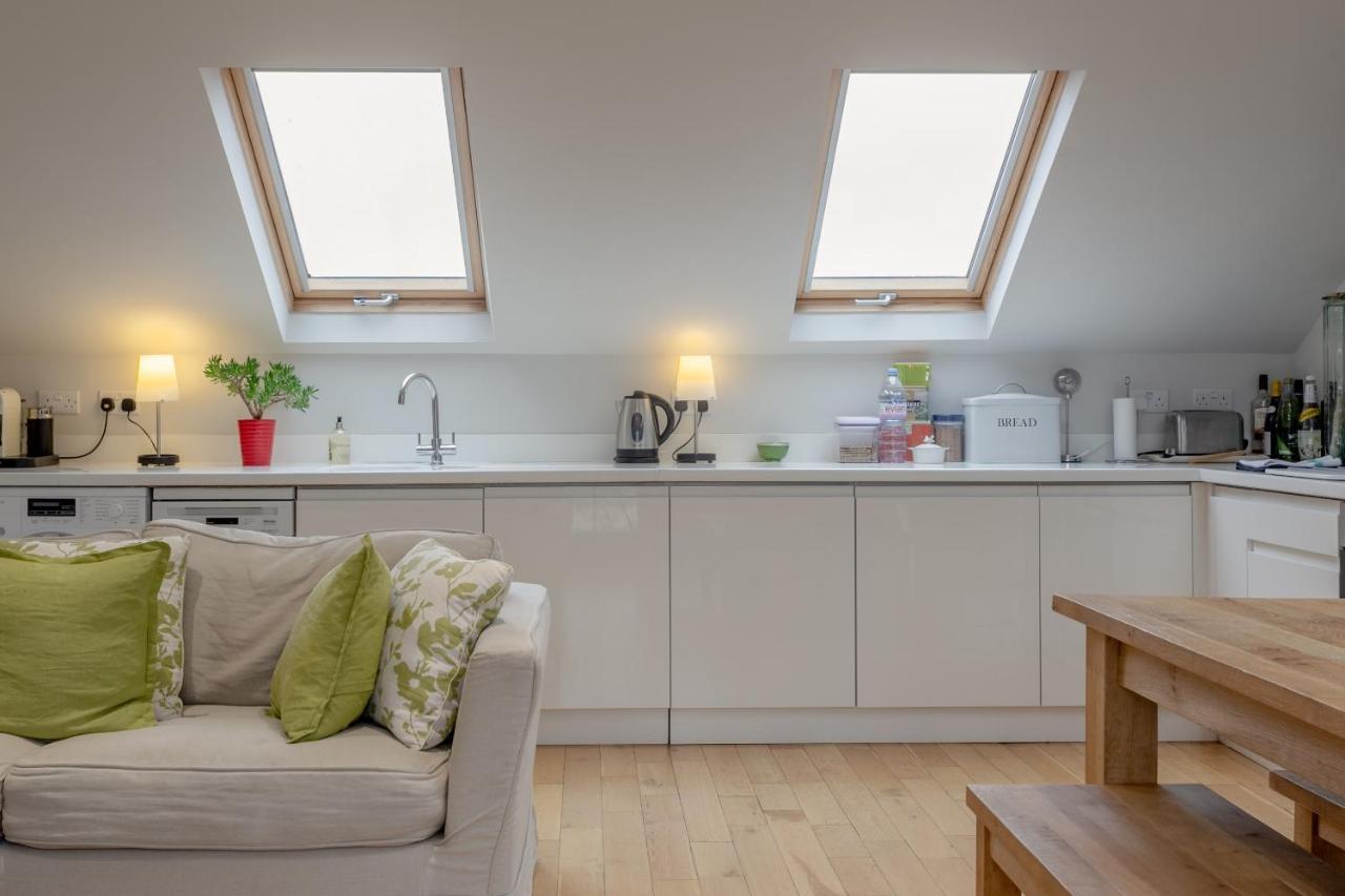 2 Bedroom Apartment Hammersmith Grove Sleeps 4 London Exterior foto